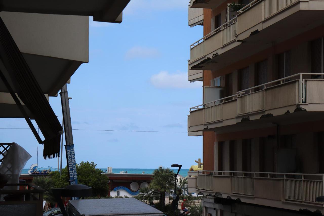 Appartamento Due Passi dal Mare Pescara Esterno foto